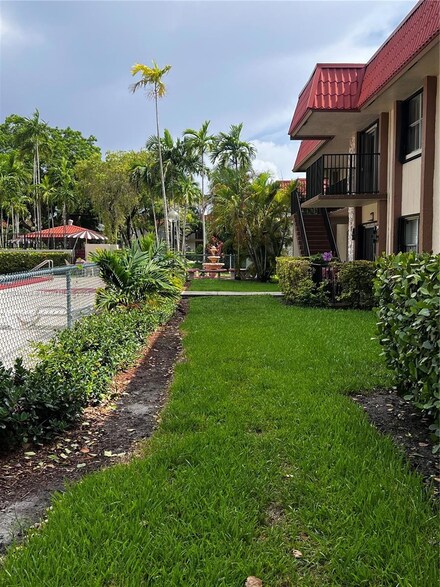 10511 SW 108th Ave Unit 181, Miami, FL 33176