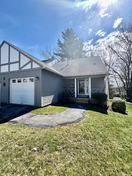 3 Victoria Dr Unit 3, Auburn, MA 01501