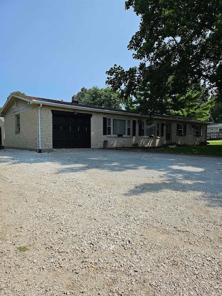 310 W Marshall St, Russiaville, IN 46979