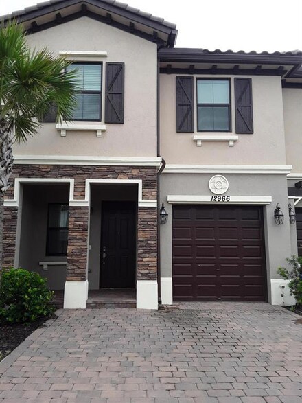 12966 Anthorne Ln, Boynton Beach, FL 33436
