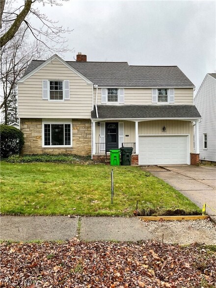 1566 Laclede Rd, Cleveland, OH 44121