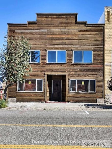 417 Main St, Ashton, ID 83420