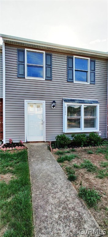 8124 Clovertree Ct, North Chesterfield, VA 23235