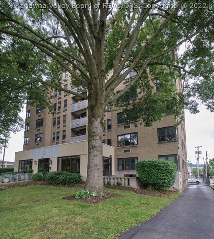 1108 Kanawha Blvd E Unit 302, Charleston, WV 25301