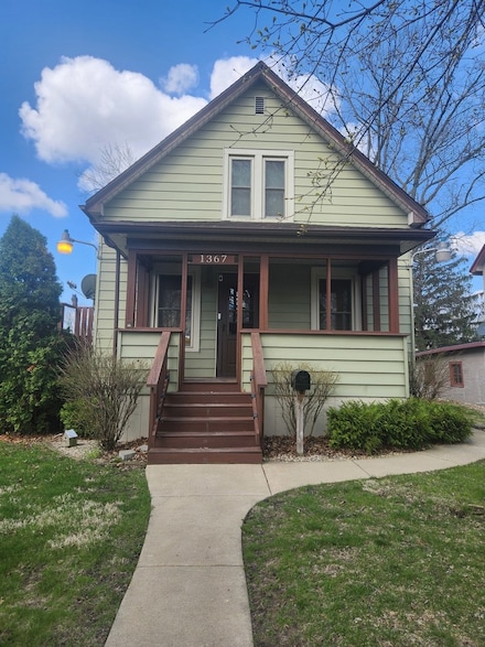1367 S 7th Ave, Kankakee, IL 60901