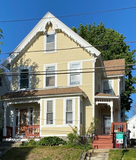 35 Methuen St, Lowell, MA 01850