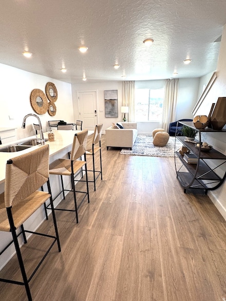 4561 N McKechnie Way, Lehi, UT 84048