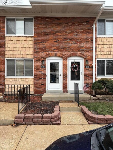 10672 Carroll Wood Way, Saint Louis, MO 63128