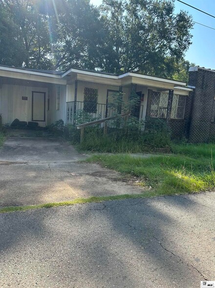 215 Cedar St, Jonesboro, LA 71251