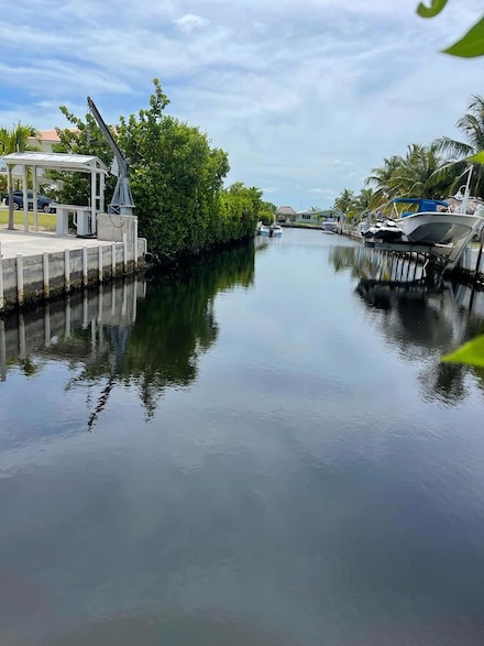 30351 Flamingo Ln, Big Pine Key, FL 33043