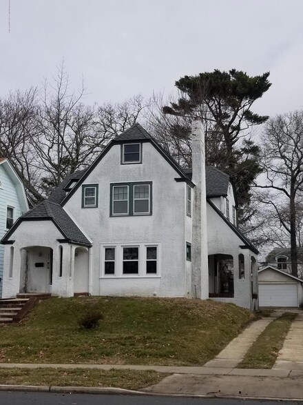 315 Grassmere Ave, Interlaken, NJ 07712