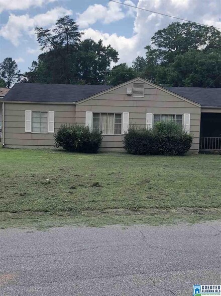 1733 Davis Ave SW, Birmingham, AL 35211