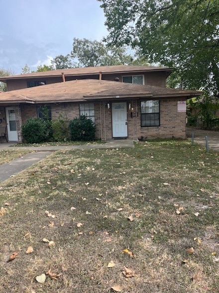 902 N Nursery Rd, Irving, TX 75061