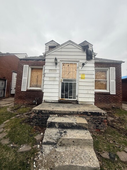 11364 Coyle St, Detroit, MI 48227