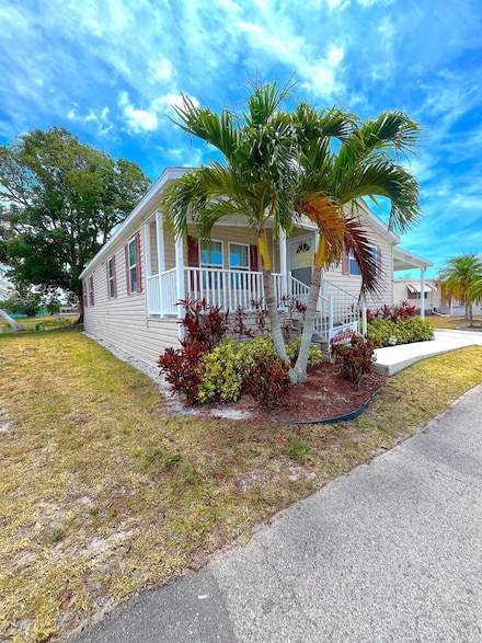 310 Netherland Ave, North Fort Myers, FL 33903
