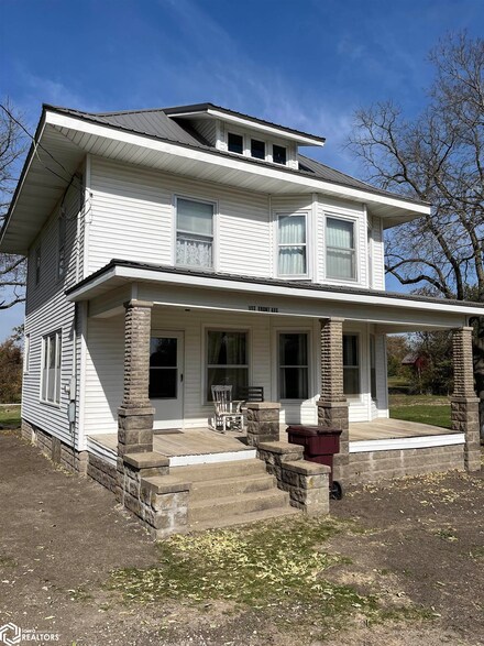 158 Front Ave, Derby, IA 50068