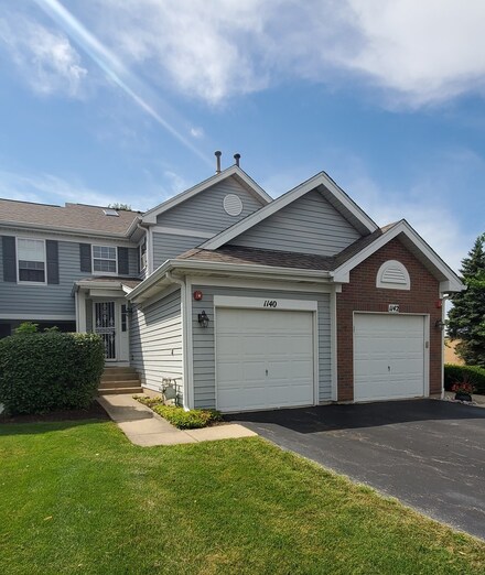 1140 Bristol Ct Unit 77, Glendale Heights, IL 60139