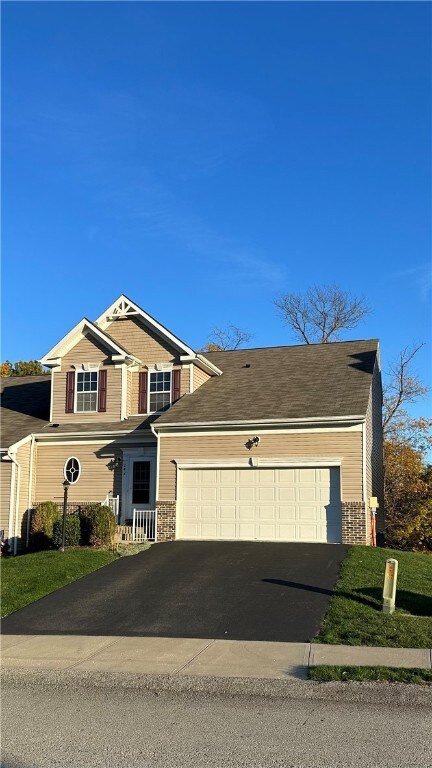 242 Cherry Bark Dr, Natrona Heights, PA 15065
