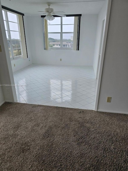 575 Oaks Ln Unit 701, Pompano Beach, FL 33069