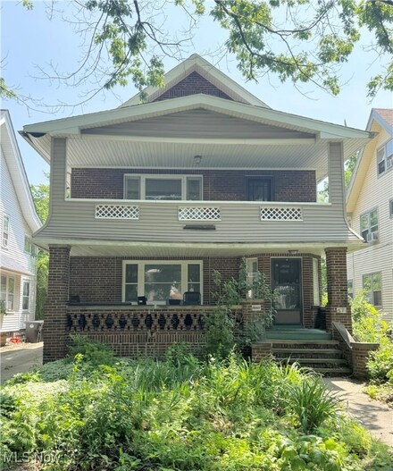 2671 E 130th St, Cleveland, OH 44120