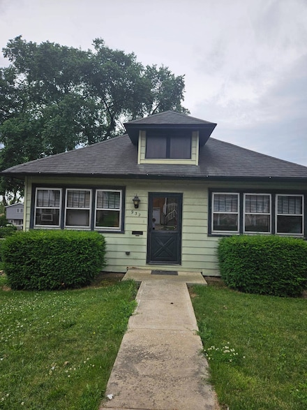 932 Meadow Ave, Rockdale, IL 60436