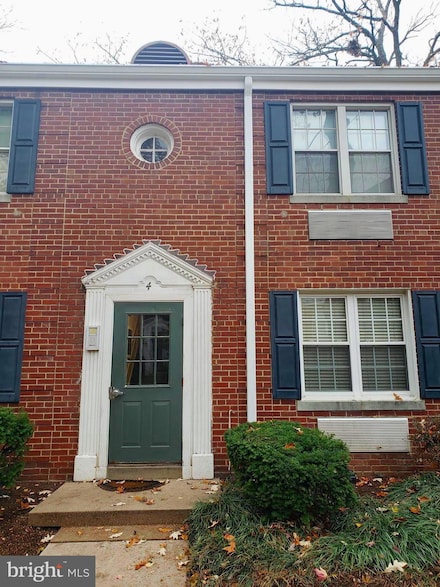 4 Auburn Ct Unit C, Alexandria, VA 22305