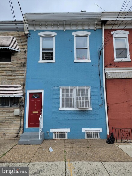 787 Chestnut St, Camden, NJ 08103