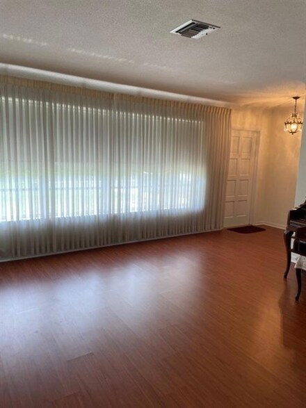 2411 SW 86th Ave, Davie, FL 33324