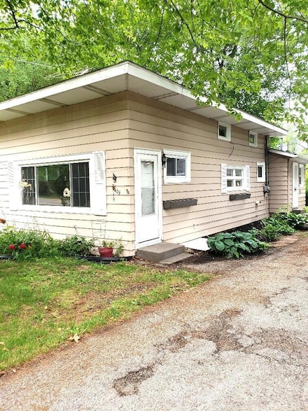 4409 W Dunes Hwy, Michigan City, IN 46360