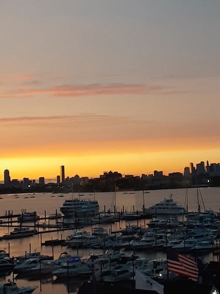 2001 Marina Dr Unit 506W, Quincy, MA 02171
