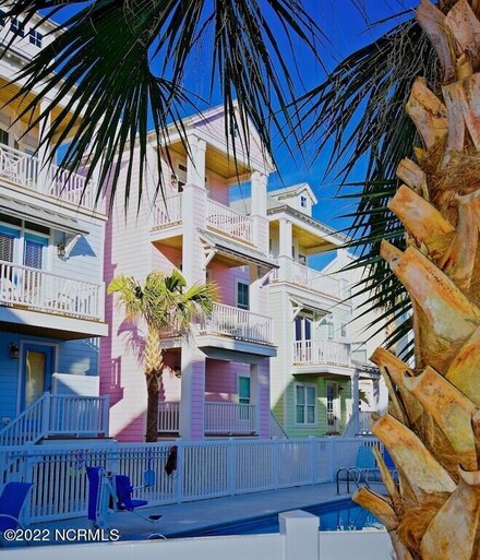 107 W Bogue Blvd Unit 5, Atlantic Beach, NC 28512