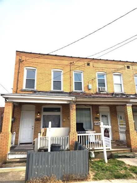 813 10th St, Mc Kees Rocks, PA 15136