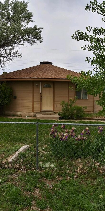 206 Charles St, Avondale, CO 81022