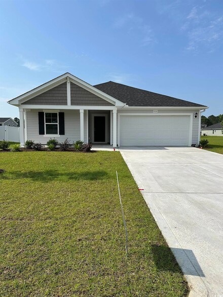 1036 Kinness Dr, Conway, SC 29527