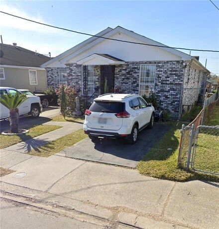 4314 Dale St, New Orleans, LA 70126