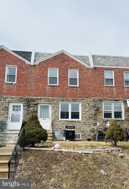 6618 Akron St, Philadelphia, PA 19149