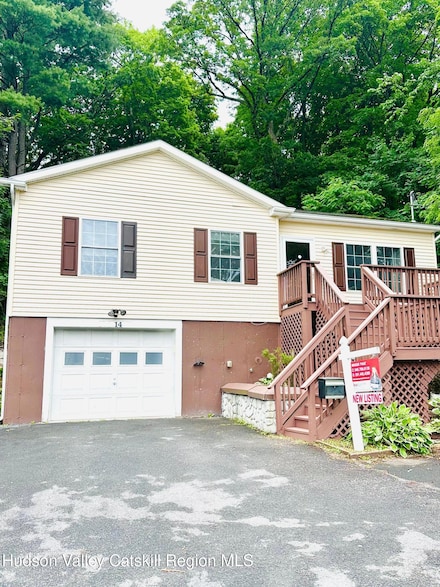 14 Farrelly St, Kingston, NY 12401