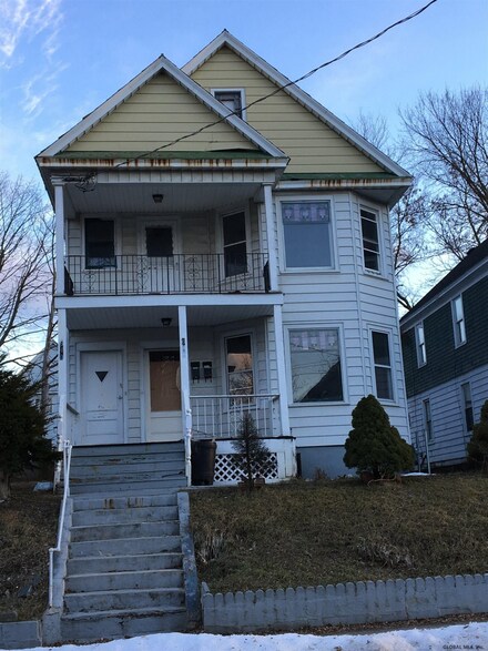 638 N Brandywine Ave, Schenectady, NY 12308