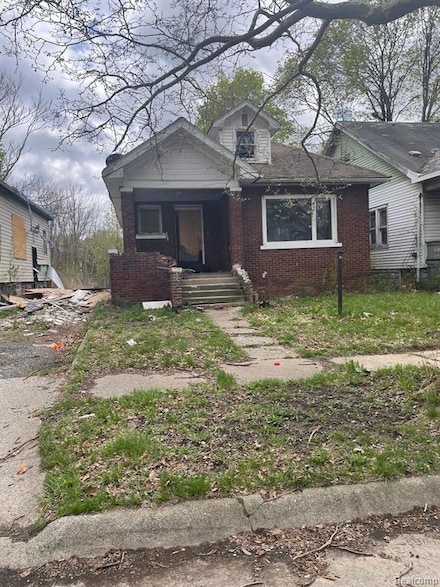 8851 Aurora St, Detroit, MI 48204