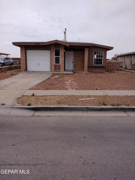6238 Arch Bridge Dr, El Paso, TX 79934