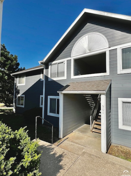 501 Colorado St Unit 3, Lawrence, KS 66044