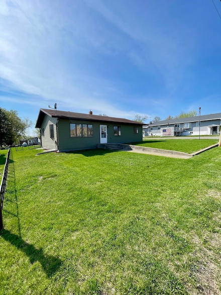 123 3rd St, Bluffton, MN 56518