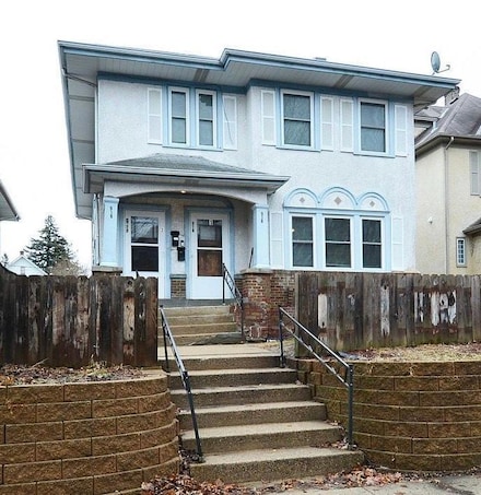 918 Queen Ave N, Minneapolis, MN 55411