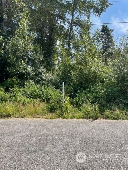 1427 Peltier Dr, Point Roberts, WA 98281