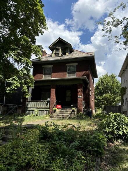 384 E 13th Ave, Columbus, OH 43201