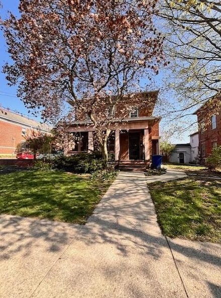 59 E William St, Delaware, OH 43015