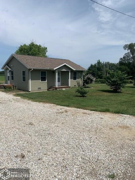 409 3rd St, Mount Pleasant, IA 52641