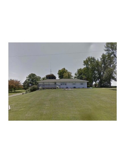 4272 Duncan Rd, Toulon, IL 61483