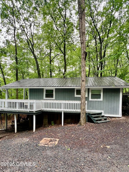 511 Snowflake Ln, Shickshinny, PA 18655
