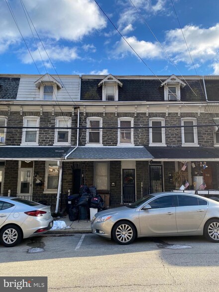 609 Ford St, Conshohocken, PA 19428